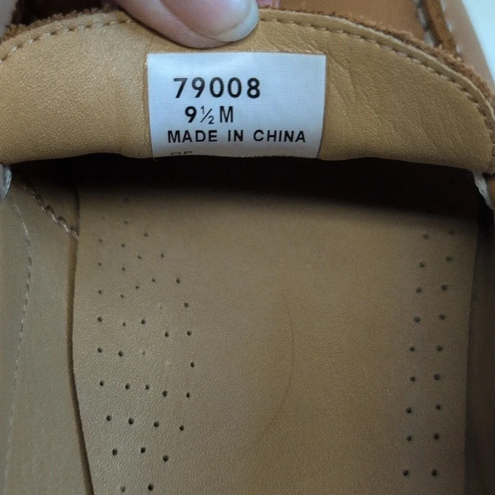 Footjoy men's Club Casual Buckle loafers 9 1/2 M NWOB